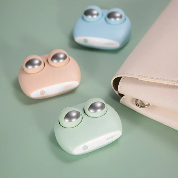 Meme Frog Contact Lens Cleaner - Image 4
