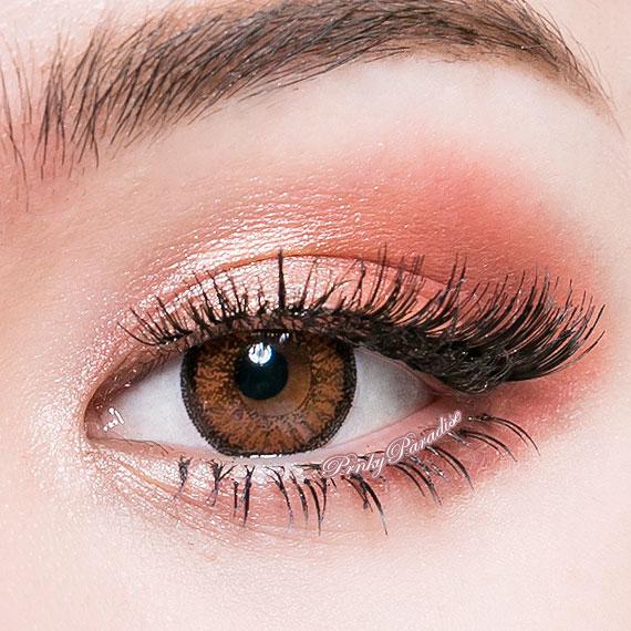 Venus Eye Almond